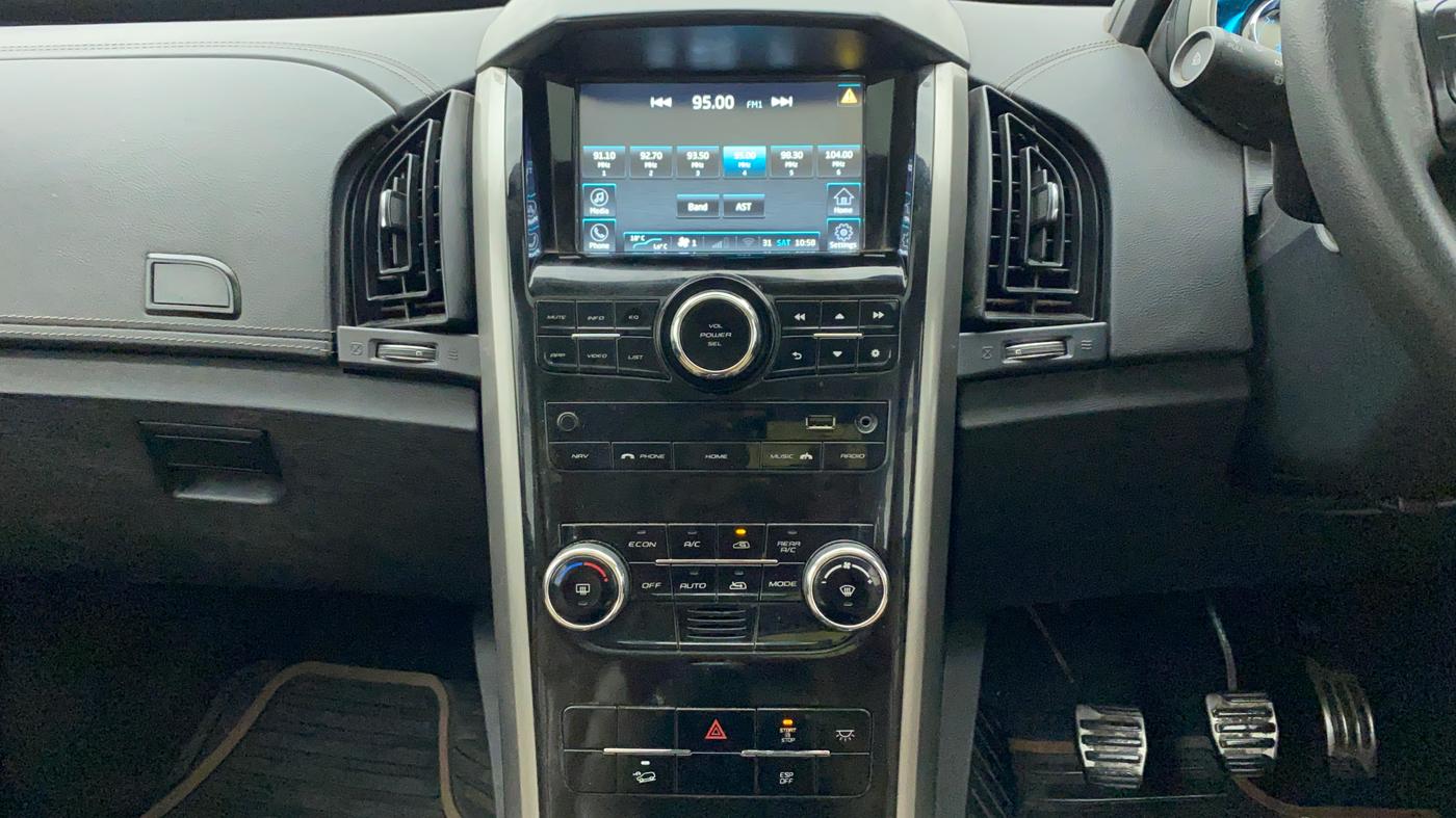 2019 Mahindra XUV500 W11, Diesel, Manual, 32,204 km, Air Conditioner