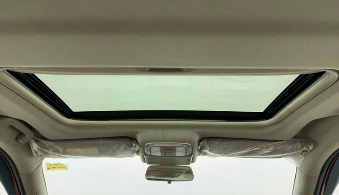 2019 Mahindra XUV500 W11, Diesel, Manual, 32,204 km, Moonroof/ Sunroof