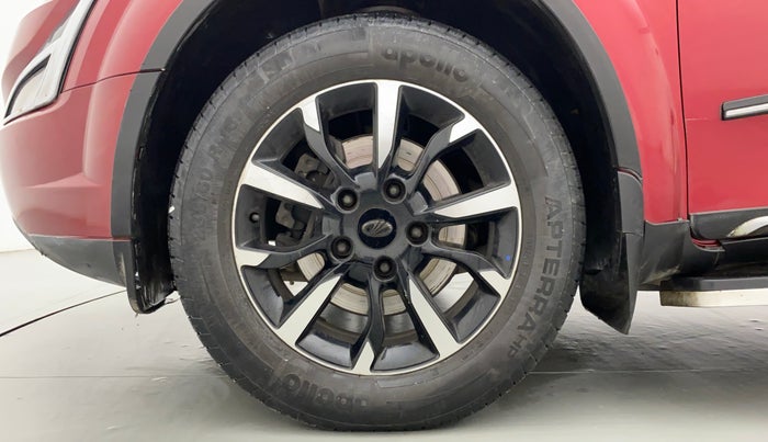 2019 Mahindra XUV500 W11, Diesel, Manual, 32,204 km, Left Front Wheel