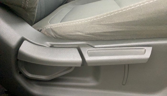 2021 Hyundai VENUE SX PLUS 1.0 TURBO DCT, Petrol, Automatic, 40,062 km, Driver Side Adjustment Panel