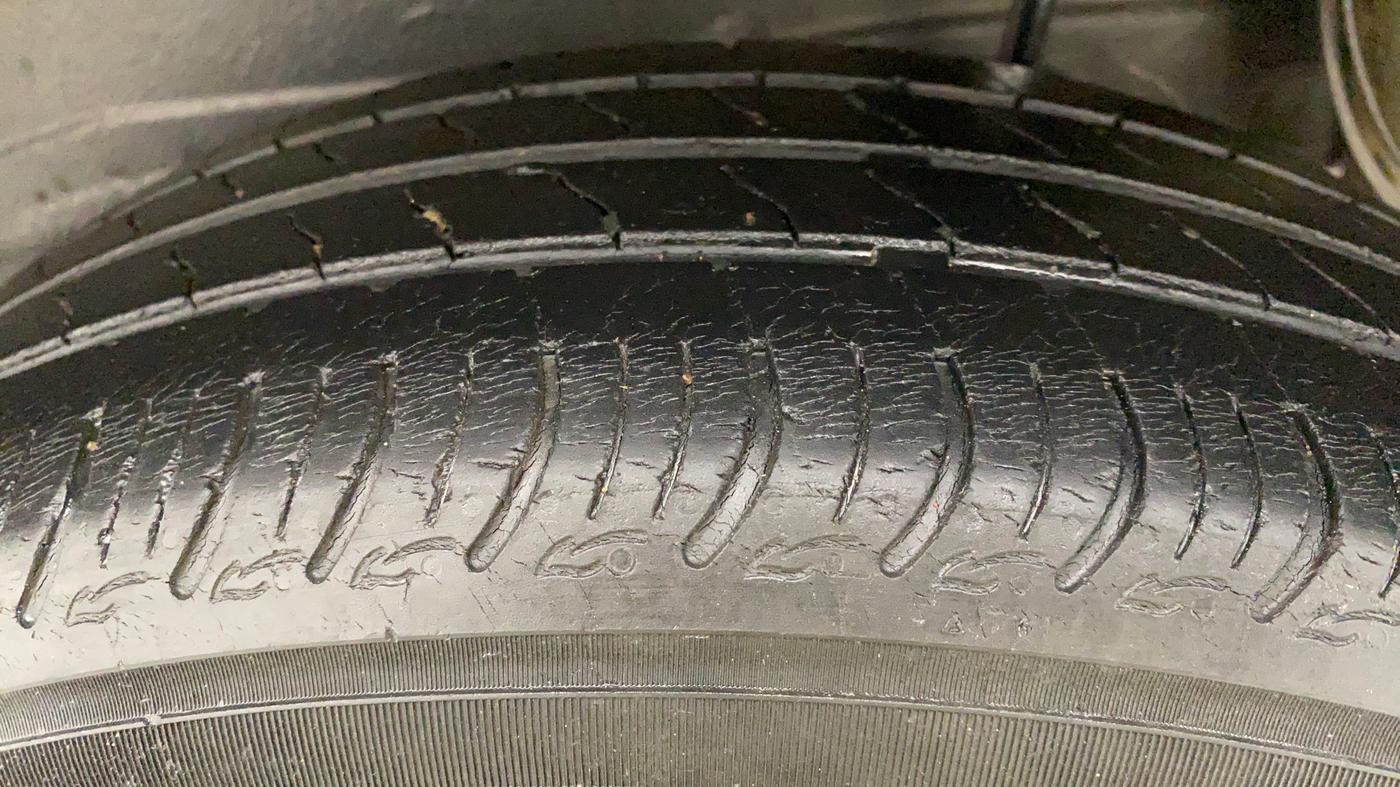 2019 Maruti S PRESSO VXI PLUS, Petrol, Manual, 30,785 km, Left Rear Tyre Tread