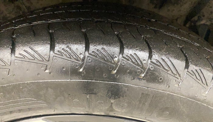 2022 Hyundai ALCAZAR PLATINUM(O) 6STR 1.5 AT, Diesel, Automatic, 65,325 km, Right Front Tyre Tread