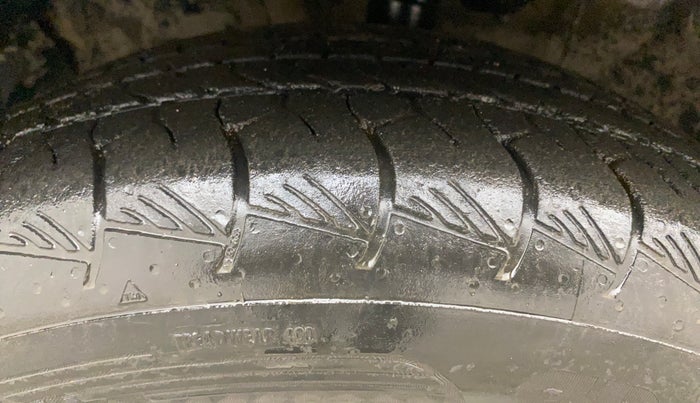 2022 Hyundai ALCAZAR PLATINUM(O) 6STR 1.5 AT, Diesel, Automatic, 65,325 km, Left Front Tyre Tread