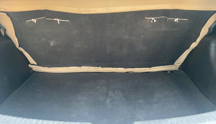 2016 Hyundai Grand i10 ASTA 1.2 KAPPA VTVT, Petrol, Manual, 39,954 km, Boot Inside