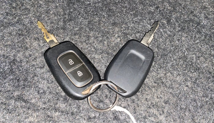 2022 Renault Kwid CLIMBER MT 1.0, Petrol, Manual, 10,533 km, Key Close Up