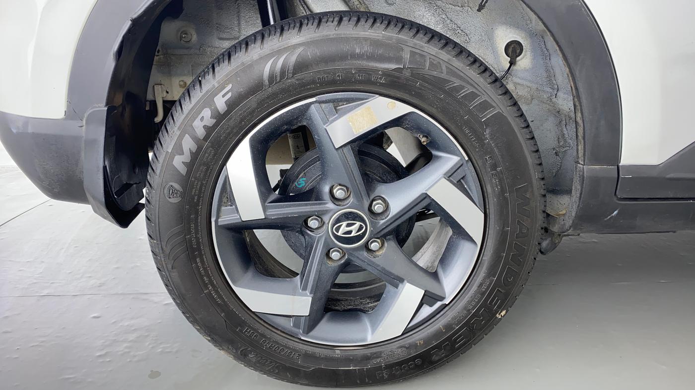 2021 Hyundai VENUE 1.5 SX CRDI MT, Diesel, Manual, 5,970 km, Right Rear Wheel