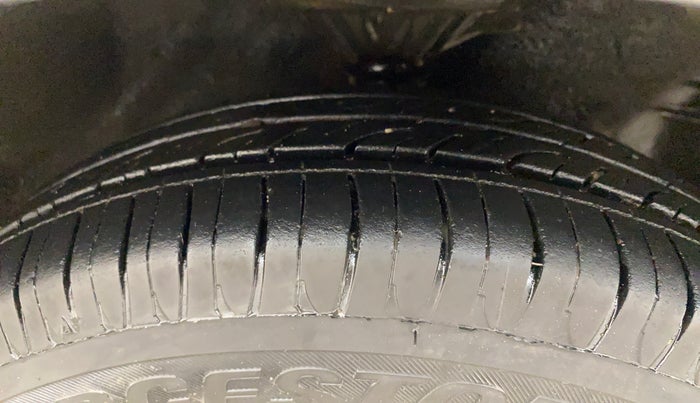 2014 Hyundai Santro Xing GLS, Petrol, Manual, 57,639 km, Right Front Tyre Tread