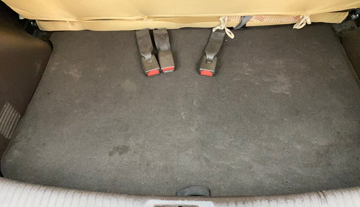 2014 Hyundai Santro Xing GLS, Petrol, Manual, 57,639 km, Boot Inside