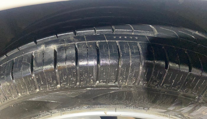 2015 Honda City 1.5L I-VTEC V MT, Petrol, Manual, 73,218 km, Left Front Tyre Tread