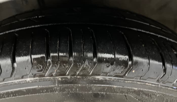2018 Honda Amaze 1.2L I-VTEC VX, Petrol, Manual, 74,631 km, Left Front Tyre Tread