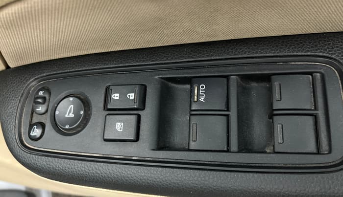 2018 Honda Amaze 1.2L I-VTEC VX, Petrol, Manual, 74,631 km, Driver Side Door Panels Control