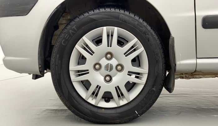 2010 Hyundai Santro Xing GLS LPG, LPG, Manual, 74,797 km, Left Front Wheel