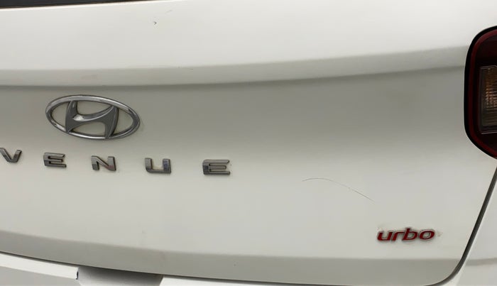 2019 Hyundai VENUE SX PLUS 1.0 TURBO DCT, Petrol, Automatic, 67,033 km, Dicky (Boot door) - Minor scratches