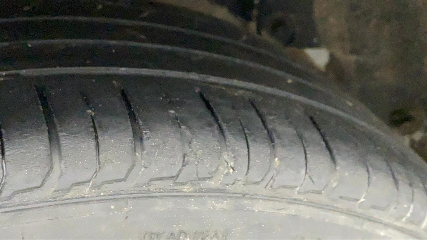 2019 Hyundai VENUE SX PLUS 1.0 TURBO DCT, Petrol, Automatic, 67,033 km, Right Rear Tyre Tread