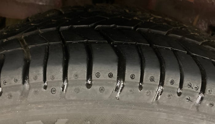 2019 Tata Tiago XZ PETROL, Petrol, Manual, 95,330 km, Right Rear Tyre Tread