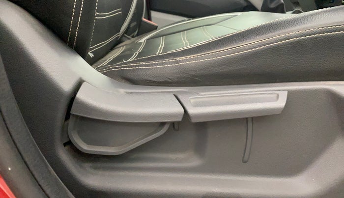 2021 Hyundai GRAND I10 NIOS SPORTZ 1.2 KAPPA VTVT, Petrol, Manual, 51,655 km, Driver Side Adjustment Panel