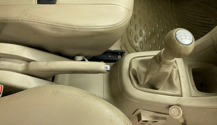 2016 Maruti Swift Dzire VXI, Petrol, Manual, 29,740 km, Gear Lever