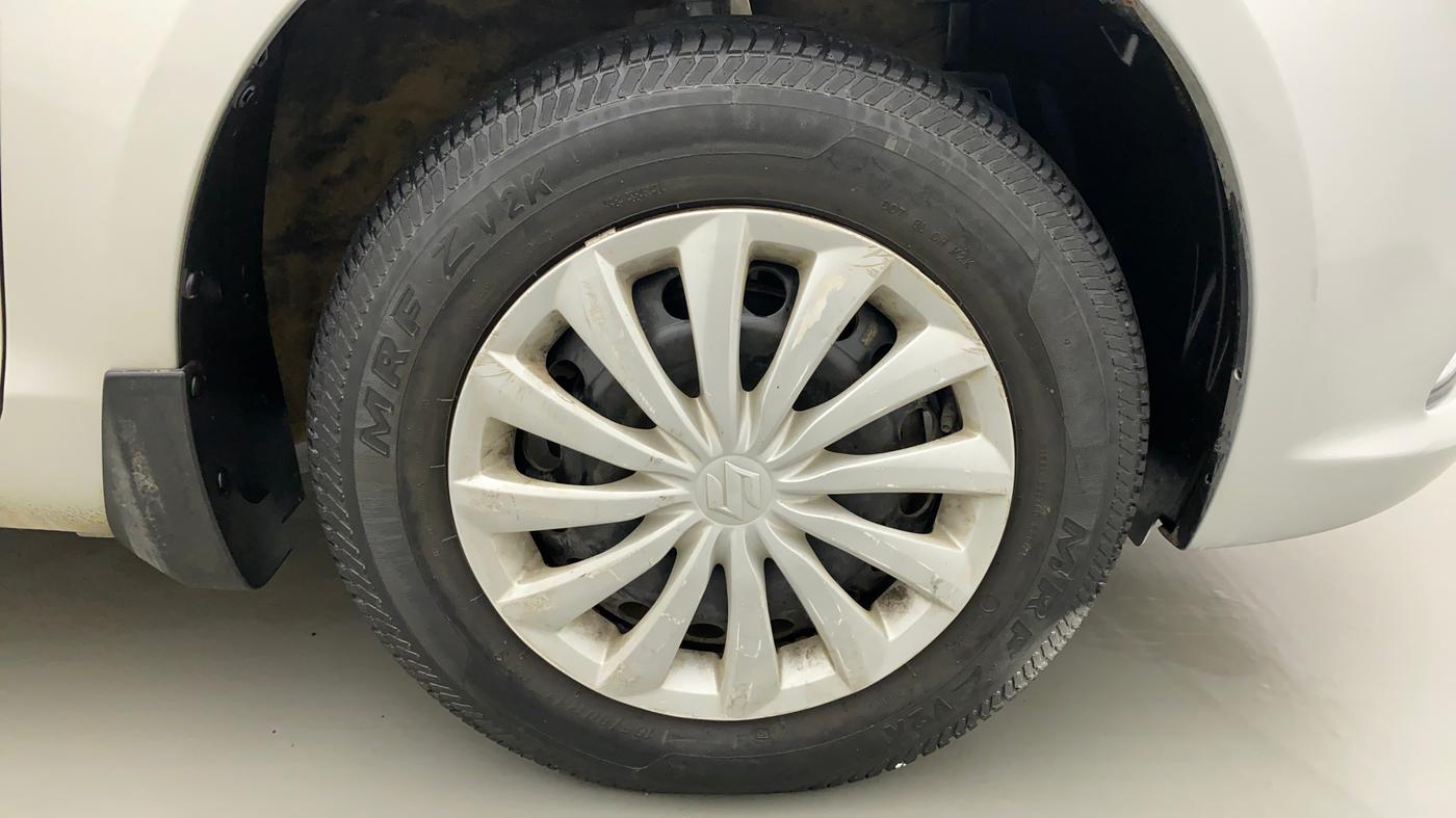 2016 Maruti Swift Dzire VXI, Petrol, Manual, 29,740 km, Right Front Wheel