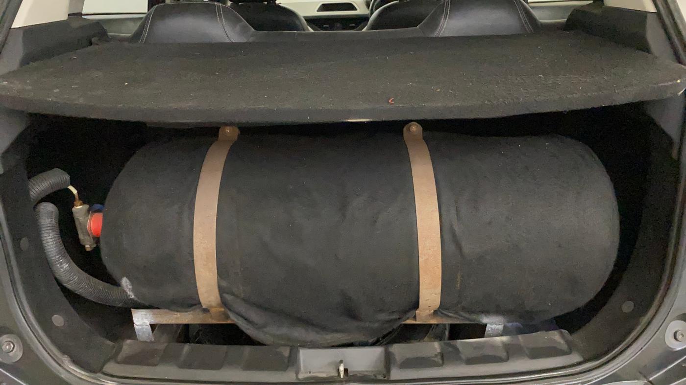 2019 Tata NEXON XM PETROL, CNG, Manual, 1,21,688 km, Boot Inside