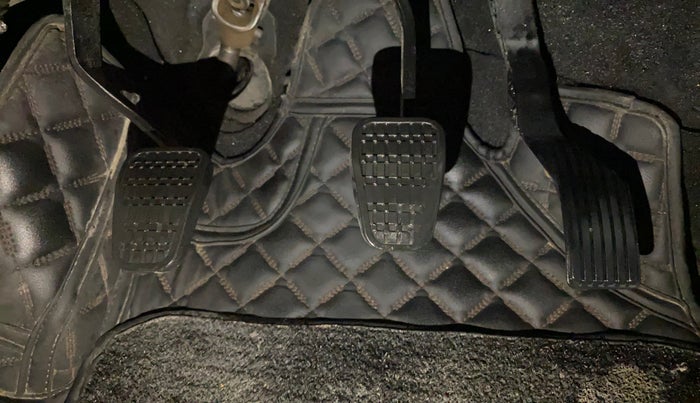 2019 Tata NEXON XM PETROL, CNG, Manual, 1,21,688 km, Pedals