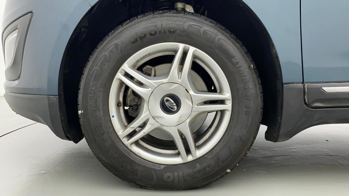 2019 Mahindra MARAZZO M6 8 STR, Diesel, Manual, 35,590 km, Left Front Wheel