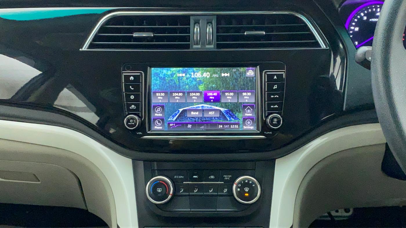 2019 Mahindra MARAZZO M6 8 STR, Diesel, Manual, 35,590 km, Air Conditioner