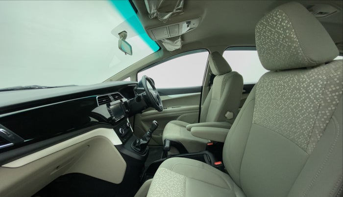 2019 Mahindra MARAZZO M6 8 STR, Diesel, Manual, 35,590 km, Right Side Front Door Cabin