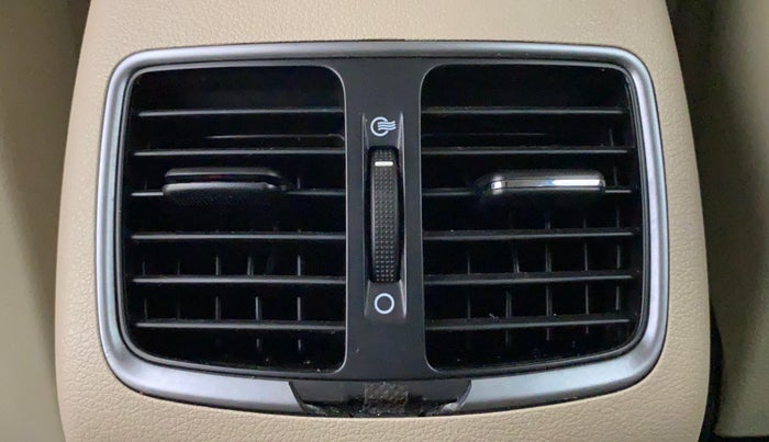 2018 Hyundai Tucson GLS 2WD AT PETROL, Petrol, Automatic, 66,873 km, Rear AC Vents