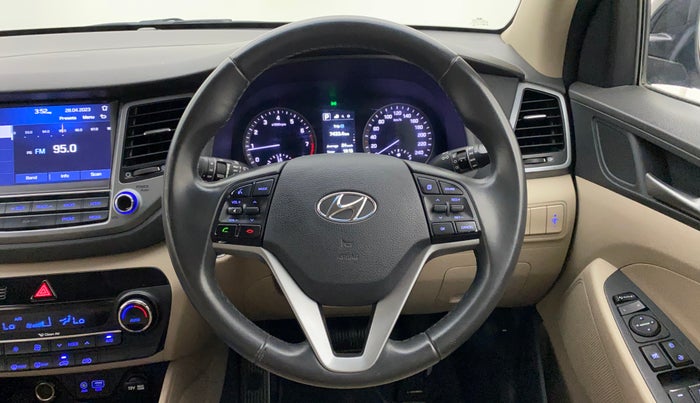 2018 Hyundai Tucson GLS 2WD AT PETROL, Petrol, Automatic, 66,873 km, Steering Wheel Close Up