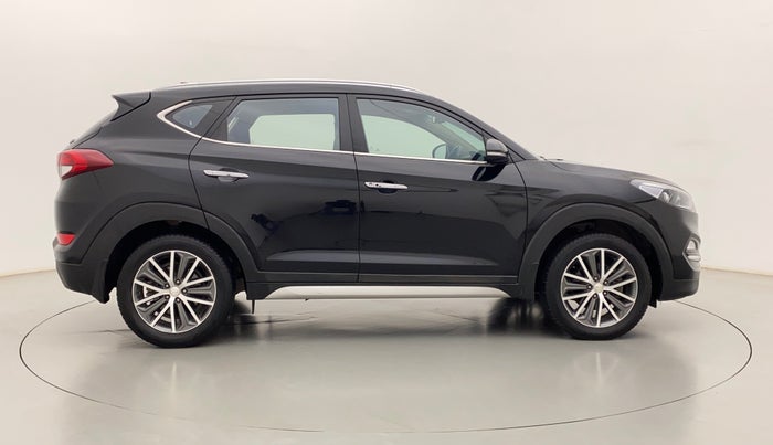2018 Hyundai Tucson GLS 2WD AT PETROL, Petrol, Automatic, 66,873 km, Right Side View