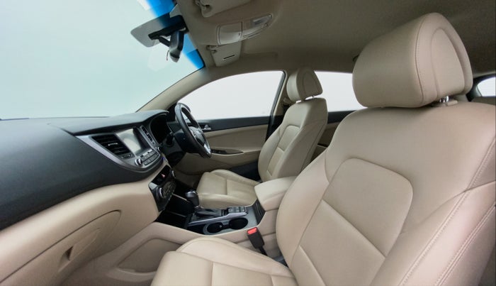 2018 Hyundai Tucson GLS 2WD AT PETROL, Petrol, Automatic, 66,873 km, Right Side Front Door Cabin