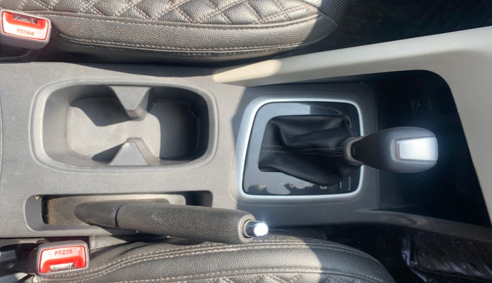 2022 Nissan MAGNITE XV TURBO CVT, Petrol, Automatic, 27,479 km, Gear Lever