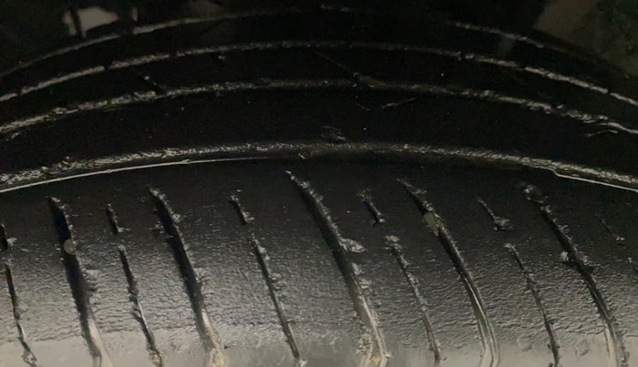 2022 Nissan MAGNITE XV TURBO CVT, Petrol, Automatic, 27,479 km, Left Front Tyre Tread