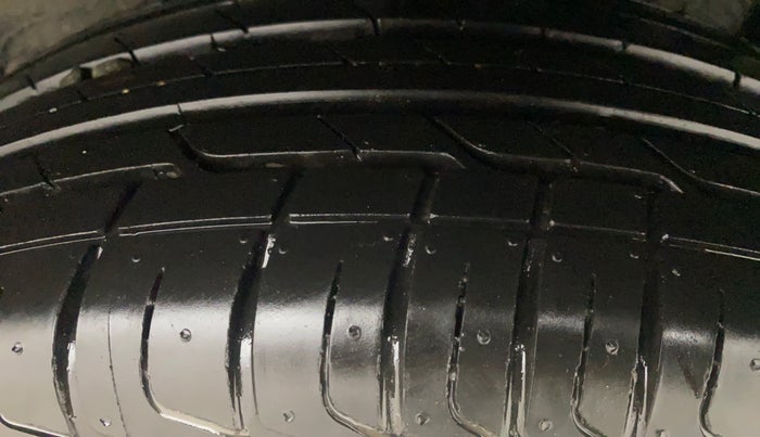 2022 Nissan MAGNITE XV TURBO CVT, Petrol, Automatic, 27,479 km, Left Rear Tyre Tread