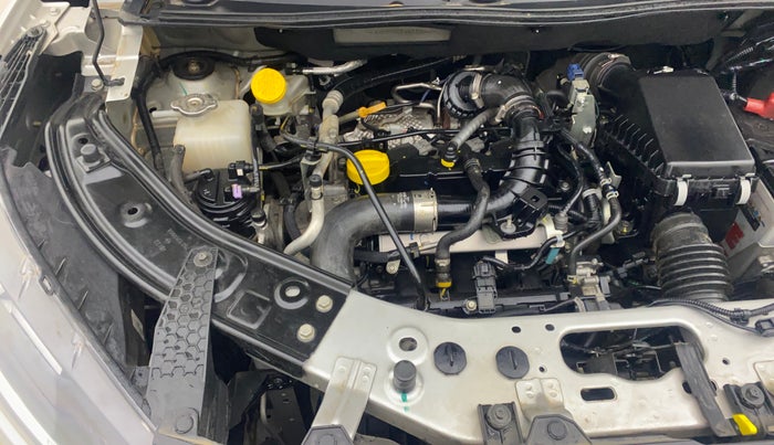 2022 Nissan MAGNITE XV TURBO CVT, Petrol, Automatic, 27,479 km, Engine View - Right