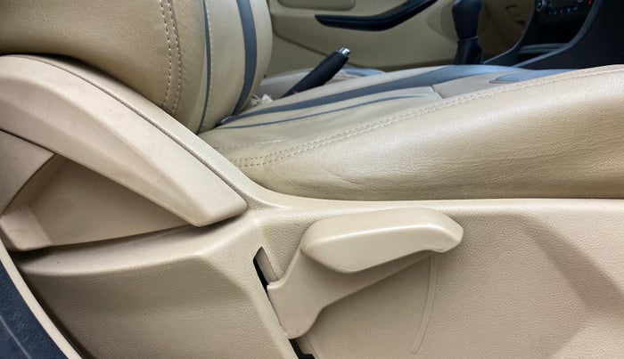 2020 Ford Figo Aspire TITANIUM PLUS 1.2 PETROL, Petrol, Manual, 30,883 km, Driver Side Adjustment Panel