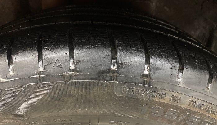 2020 Ford Figo Aspire TITANIUM PLUS 1.2 PETROL, Petrol, Manual, 30,883 km, Right Rear Tyre Tread