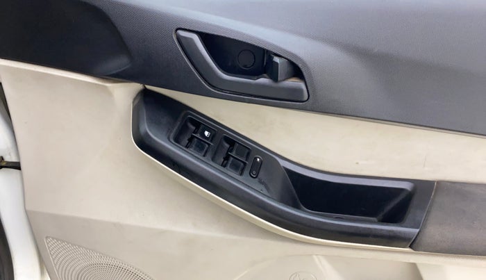 2023 Tata TIGOR XZ CNG, CNG, Manual, 84,063 km, Driver Side Door Panels Control