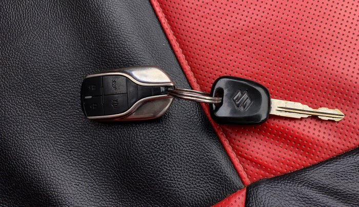2015 Maruti Ritz VXI, Petrol, Manual, 62,940 km, Key Close Up