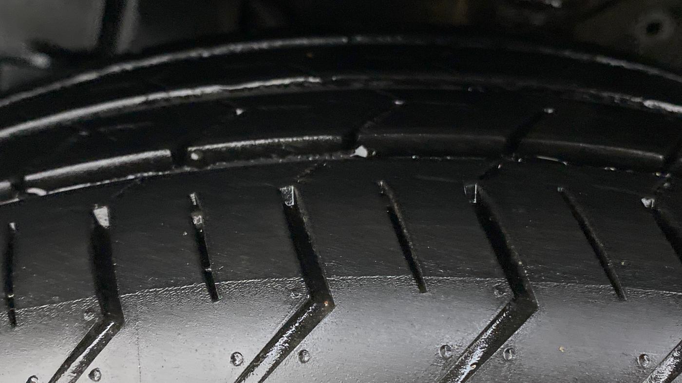 2021 Maruti Celerio ZXI+ AGS, Petrol, Automatic, 1,961 km, Left Front Tyre Tread