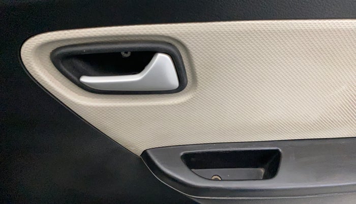 2022 Maruti Alto VXI, Petrol, Manual, 38,280 km, Driver Side Door Panels Control