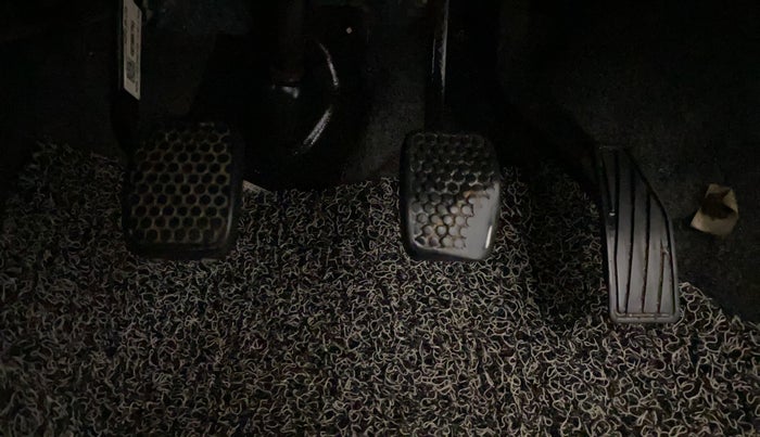 2022 Maruti Alto VXI, Petrol, Manual, 38,280 km, Pedals