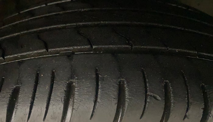 2020 Hyundai VENUE SX PLUS 1.0 TURBO DCT, Petrol, Automatic, 48,622 km, Right Front Tyre Tread