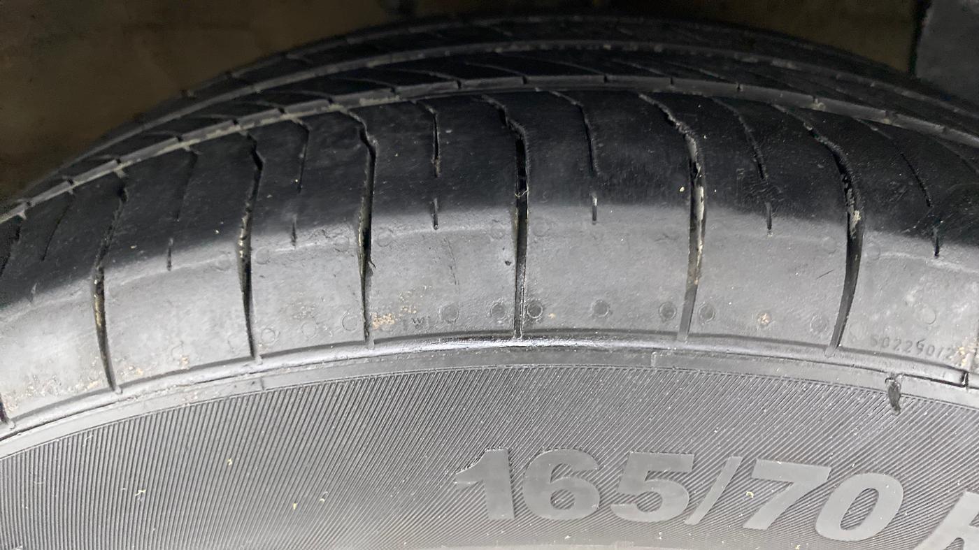 2017 Hyundai Grand i10 ASTA 1.2 VTVT, Petrol, Manual, 76,001 km, Right Front Tyre Tread
