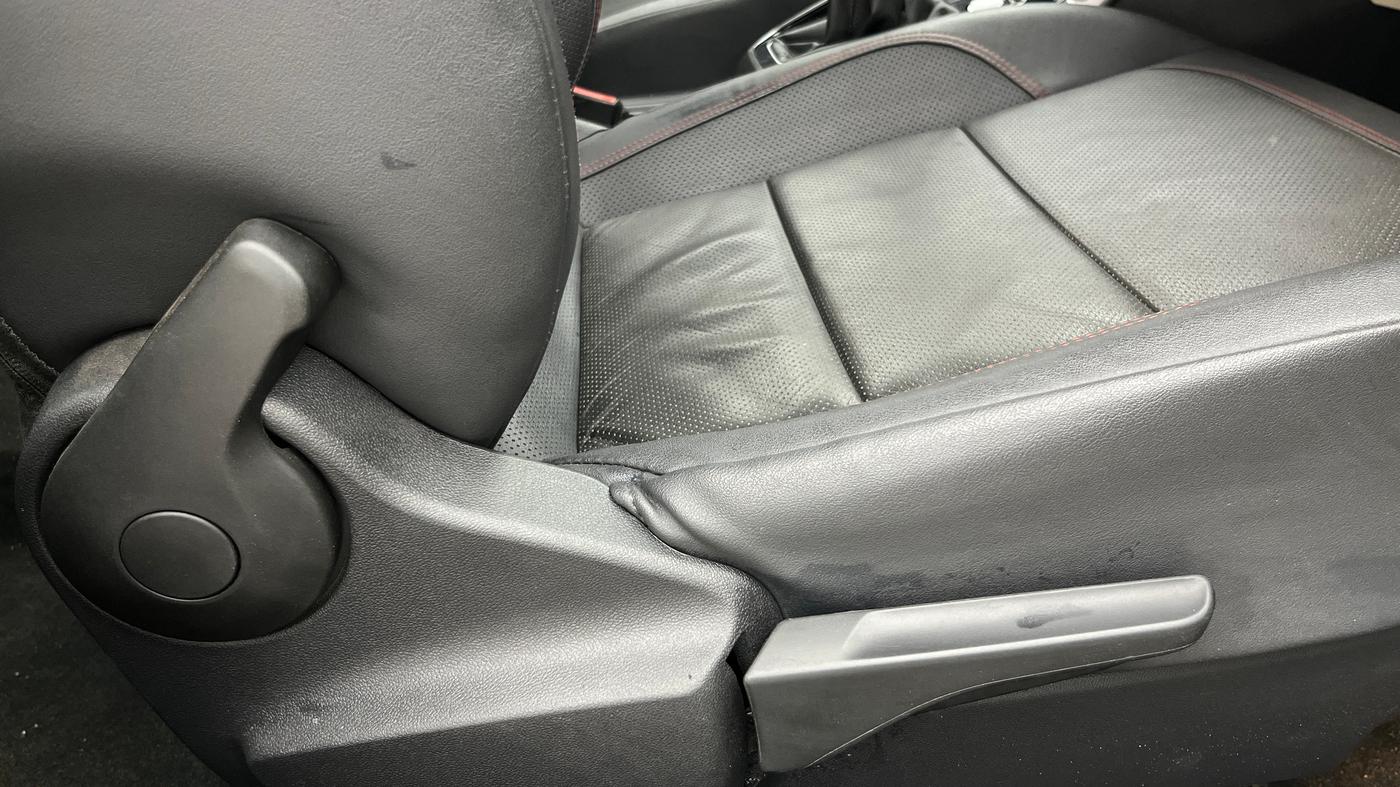 2023 Volkswagen VIRTUS GT PIUS 1.5 TSI, Petrol, Manual, 37,275 km, Driver Side Adjustment Panel