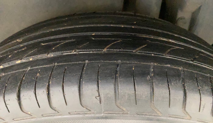2012 Maruti Swift VDI, Diesel, Manual, 97,516 km, Left Rear Tyre Tread