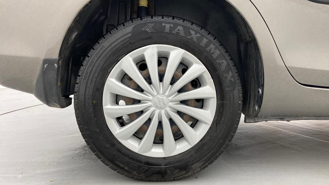 2016 Maruti Swift Dzire VXI 1.2 BS IV, Petrol, Manual, 1,85,655 km, Right Rear Wheel