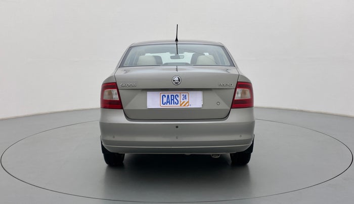 2016 Skoda Rapid 1.6 MPI STYLE PLUS AT, Petrol, Automatic, 16,601 km, Back/Rear