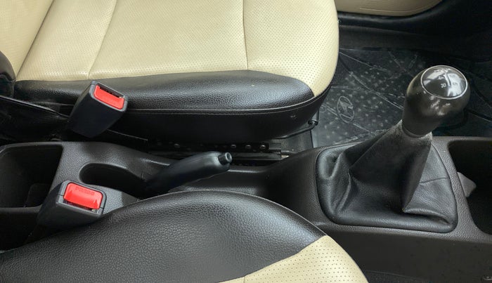 2016 Hyundai Eon ERA PLUS, Petrol, Manual, 30,930 km, Gear Lever