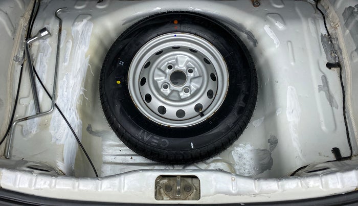 2016 Hyundai Eon ERA PLUS, Petrol, Manual, 30,930 km, Spare Tyre